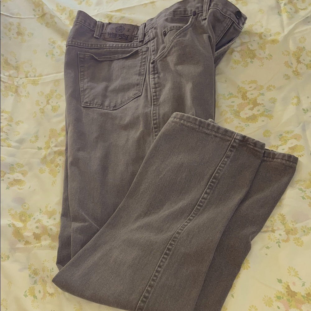 Men’s olive gray Wrangler 36x34 cotton Jeans Excellent cond